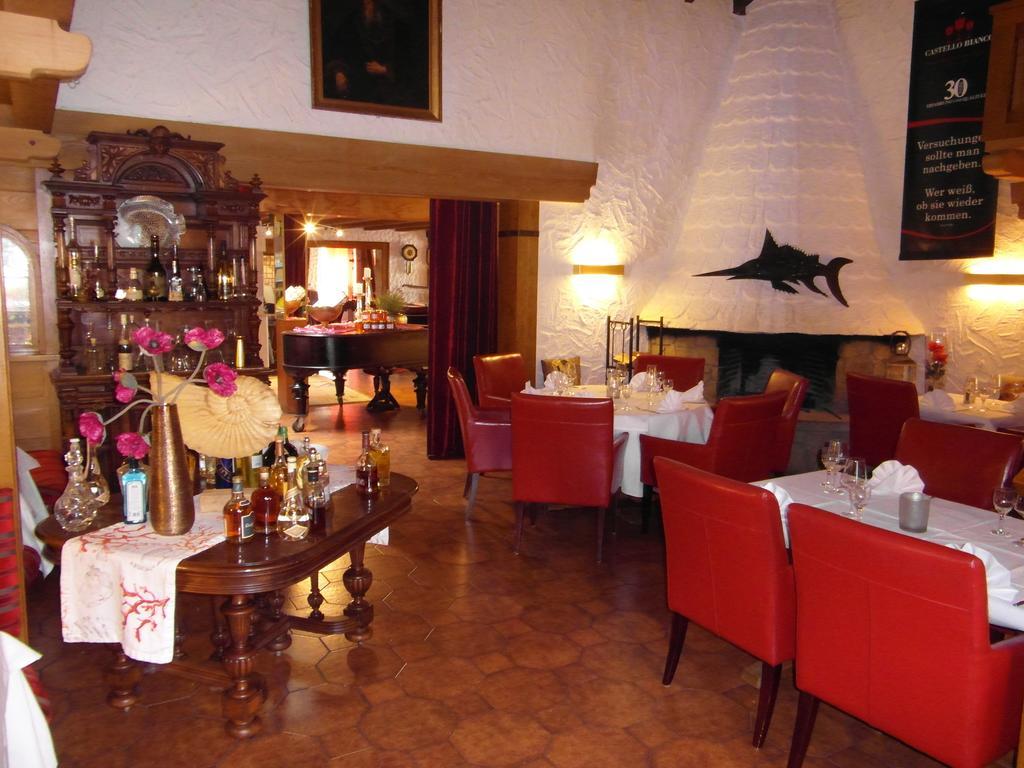 Castello Bianco Otel Wadern Dış mekan fotoğraf