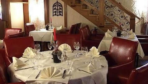 Castello Bianco Otel Wadern Dış mekan fotoğraf